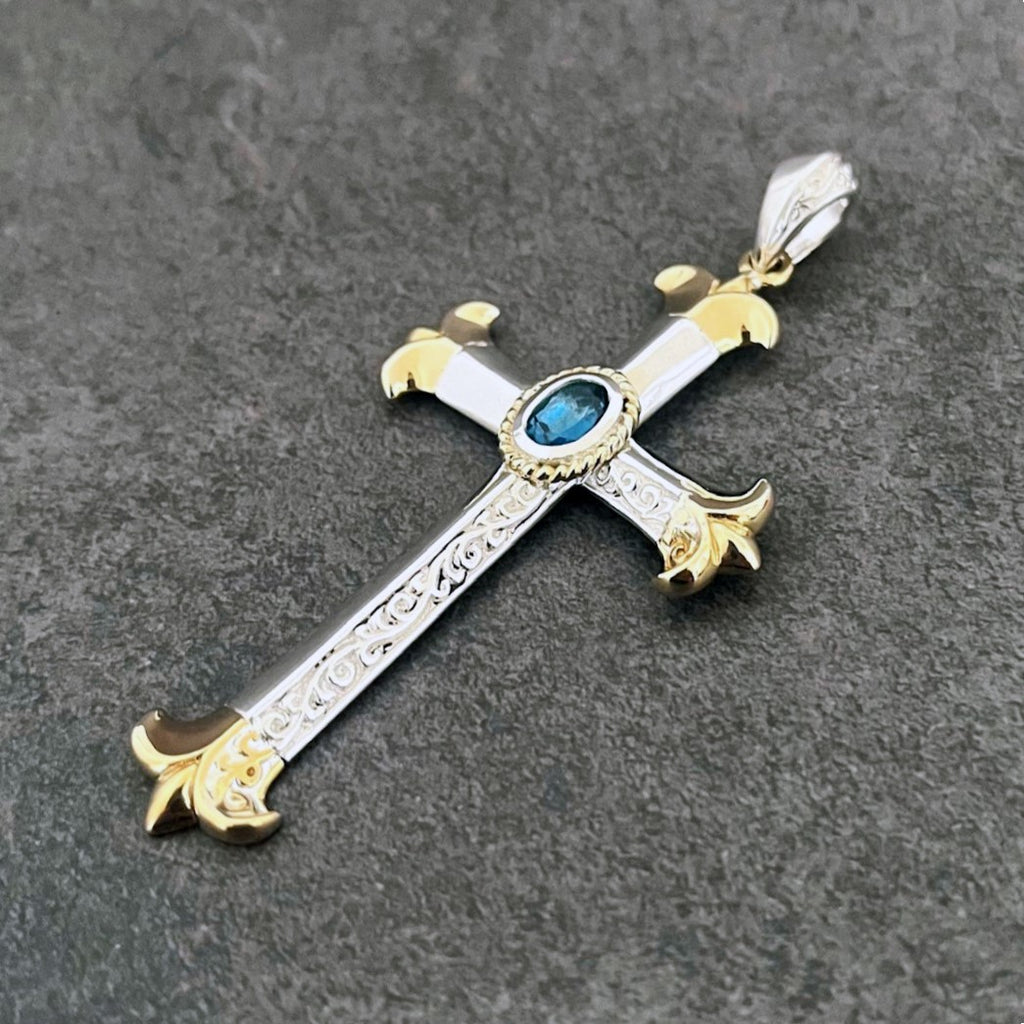 ロンドンブルートパーズ コンビカラー リリークロス シルバー