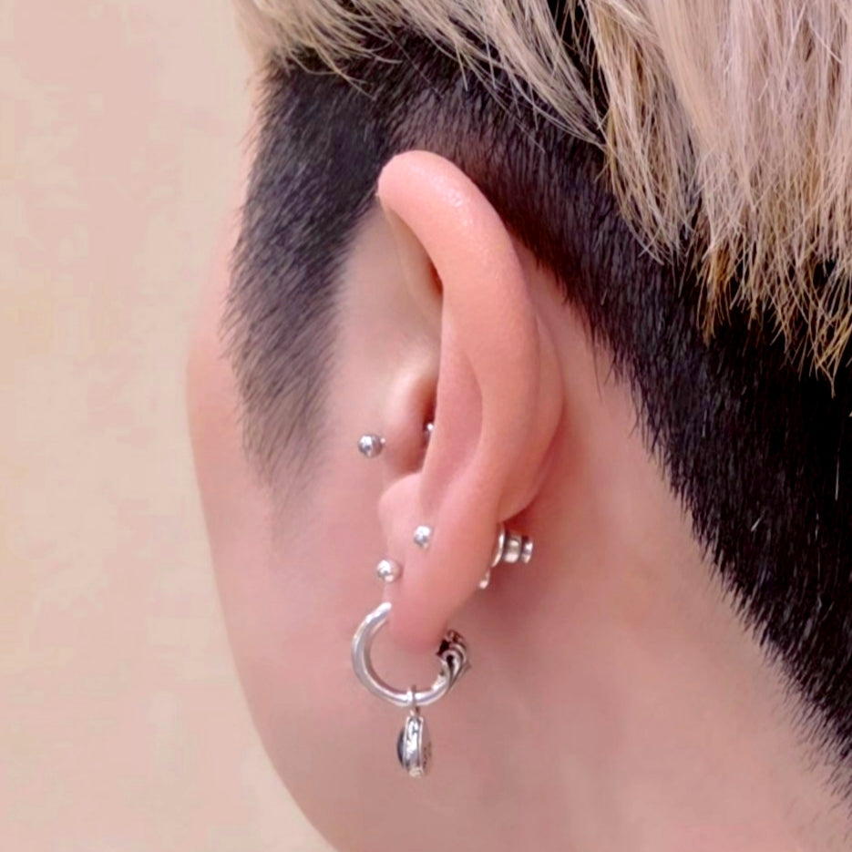 ロンドンブルートパーズ　スプラッシュ　シルバーピアス
