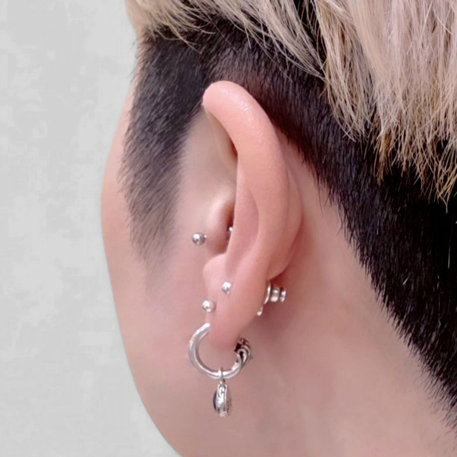 スプラッシュピアス ロンドンブルートパーズ